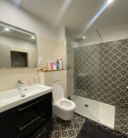 Appartement Nimes * 尼姆